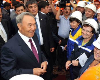 Назарбаев: В регионах меня благодарят за мир в стране